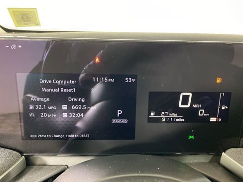 Used 2025 Nissan Kicks SV image 2