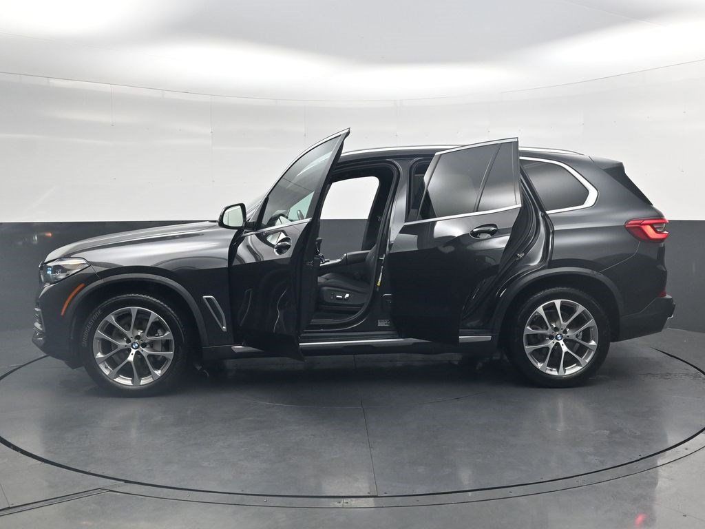 Used 2019 BMW X5 xDrive40i w/ Premium Package 2 AWD/4WD image 41