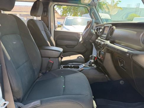 Used 2023 Jeep Wrangler Sport AWD/4WD image 14