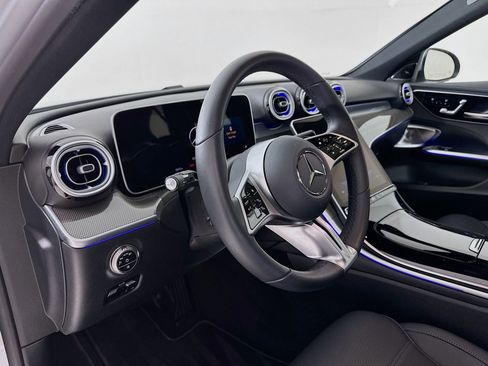 Used 2025 Mercedes-Benz C 300 Sedan image 10