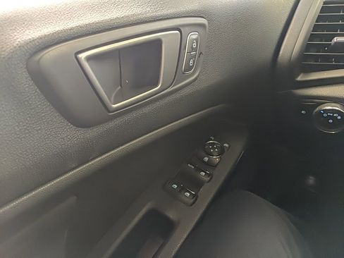 Used 2020 Ford EcoSport SE image 26