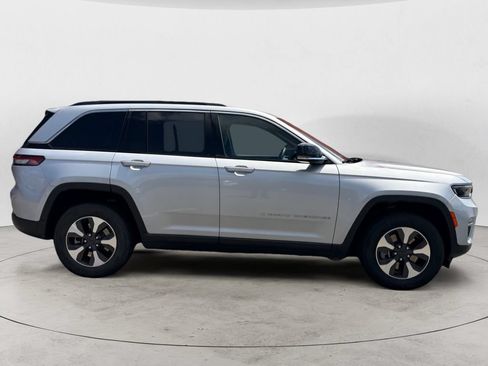 Used 2024 Jeep Grand Cherokee Limited 4xe AWD/4WD image 2