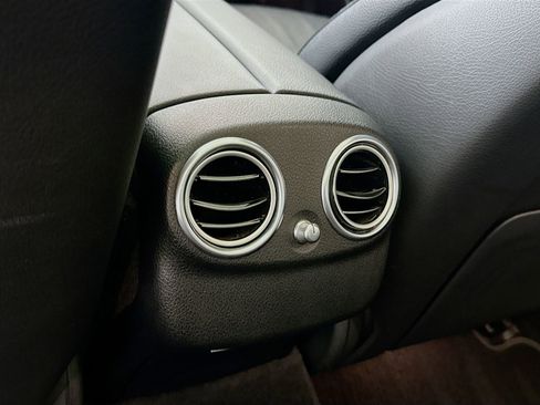 Used 2020 Mercedes-Benz E 350 Sedan image 29