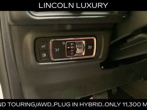 Used 2025 Lincoln Corsair Grand Touring w/ Towing Package AWD/4WD image 30