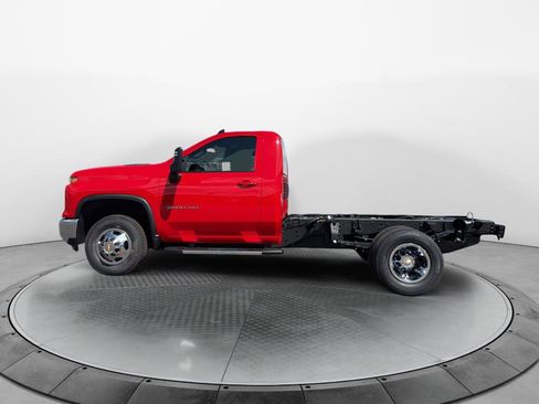 New 2026 Chevrolet Silverado 3500 LT w/ Convenience Package AWD/4WD image 2