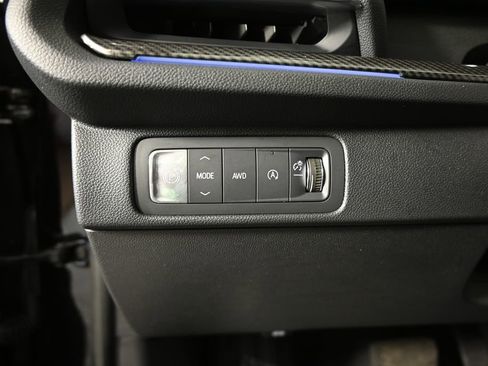Used 2025 Chevrolet Traverse High Country w/ LPO, Floor Liner Package AWD/4WD image 25