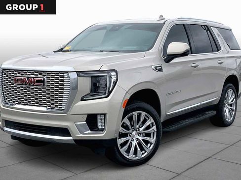 Used 2024 GMC Yukon Denali w/ Advanced Technology Package image 1