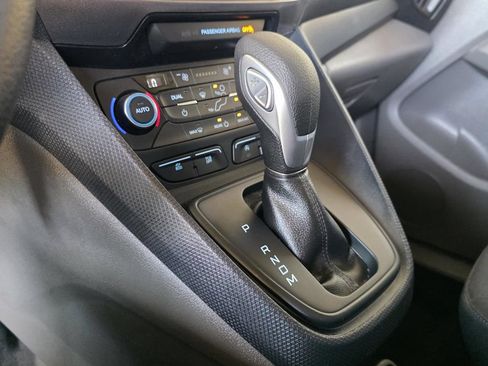 Used 2022 Ford Transit Connect XLT FWD image 24