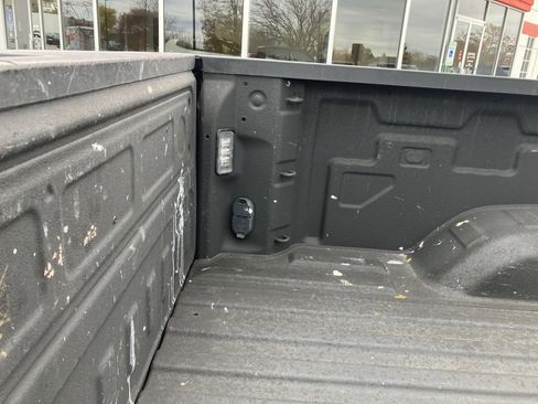 Used 2020 Chevrolet Silverado 3500 High Country w/ Gooseneck/5TH Wheel Package image 36