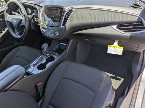 Used 2024 Chevrolet Malibu LT FWD image 20