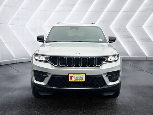 New 2025 Jeep Grand Cherokee Laredo X w/ Luxury Tech Group I image 9