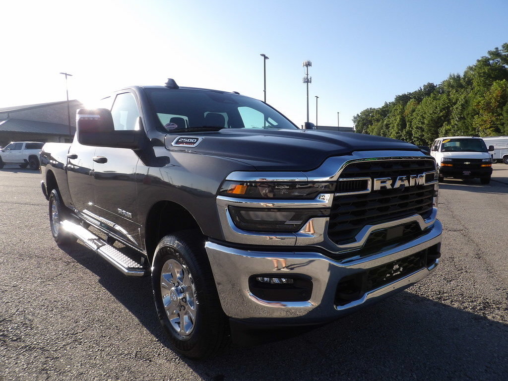 Used 2026 RAM 2500 Big Horn AWD/4WD image 11