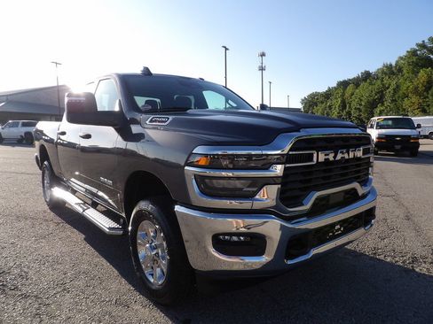 Used 2026 RAM 2500 Big Horn AWD/4WD image 11