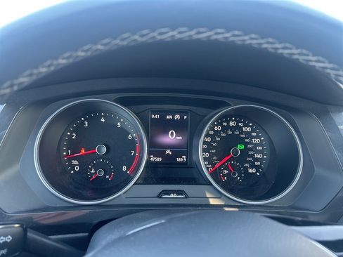 Used 2021 Volkswagen Tiguan SE R-Line image 23