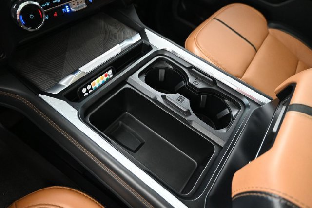 Used 2024 Ford F250 Platinum AWD/4WD image 29