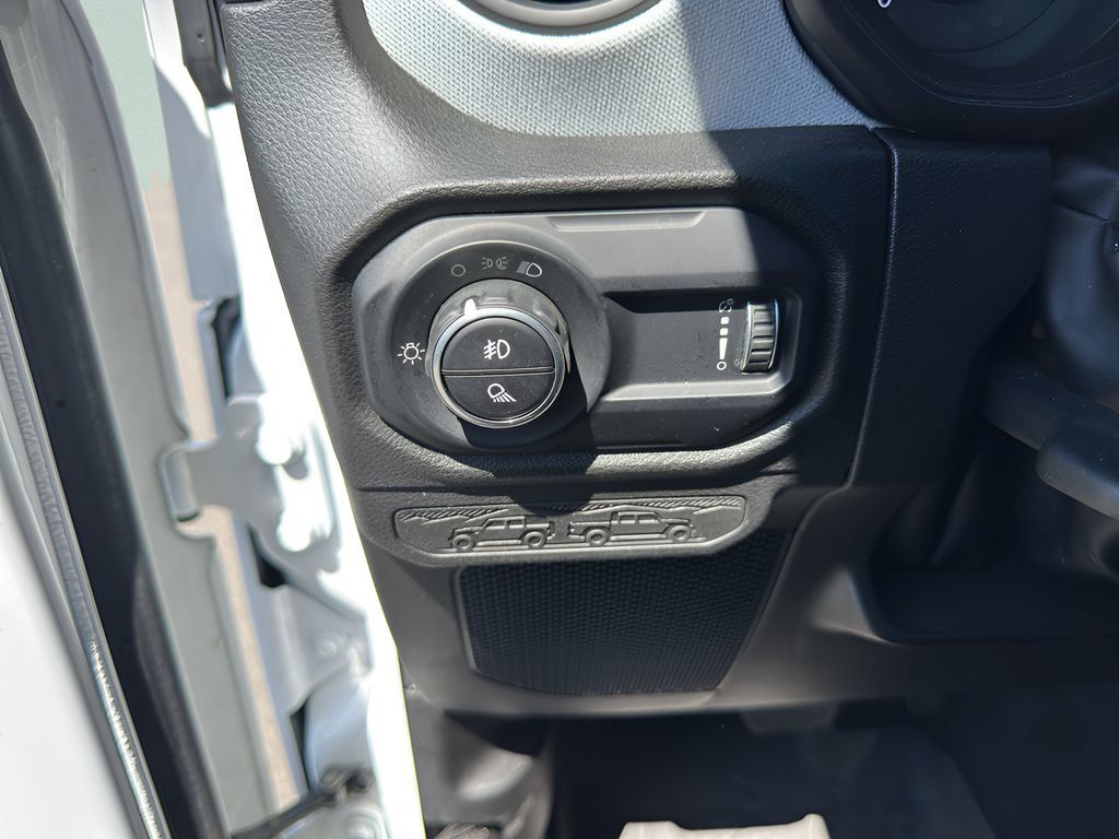 Used 2024 Jeep Gladiator Sport AWD/4WD image 13