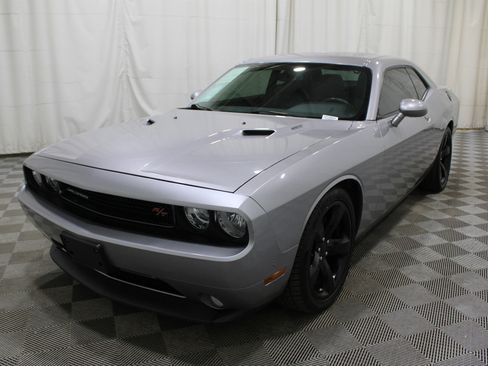 Used 2013 Dodge Challenger R/T Plus image 31