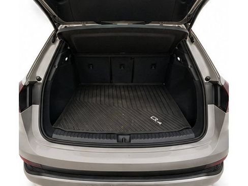 Used 2023 Audi Q4 e-tron Premium Plus w/ Premium Plus AWD/4WD image 7