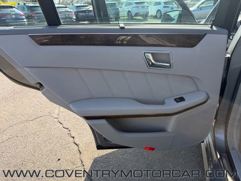 Used 2011 Mercedes-Benz E 350 4MATIC image 46