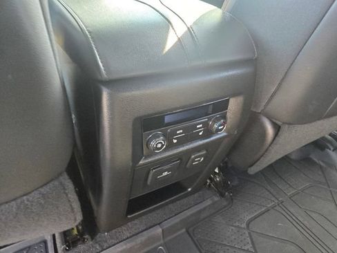 Used 2023 Chevrolet Traverse High Country AWD/4WD image 15
