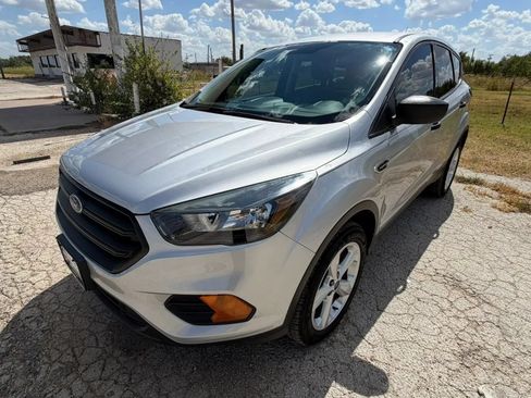 Used 2018 Ford Escape S FWD image 2