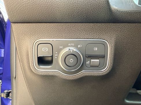 Used 2021 Mercedes-Benz GLB 250 image 15