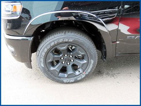 New 2026 RAM 1500 4x4 Crew Cab image 4