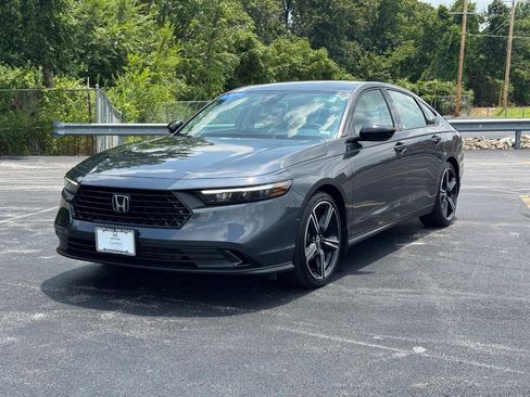 Certified 2026 Honda Accord SE image 9