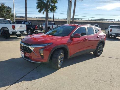 New 2026 Chevrolet Trax LT w/ Driver Confidence Package image 3
