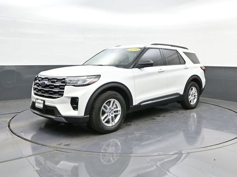 New 2025 Ford Explorer Active w/ Active Comfort Package image 27