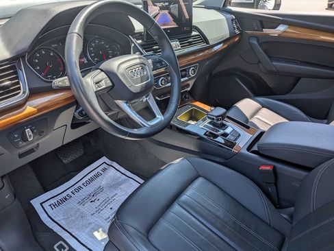 Used 2023 Audi Q5 2.0T Premium w/ Convenience Package AWD/4WD image 11