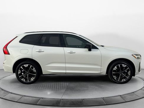 New 2026 Volvo XC60 B5 Plus w/ Protection Package Premier image 8
