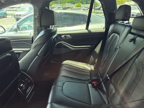 Used 2024 BMW X5 xDrive40i w/ M Sport Package AWD/4WD image 10
