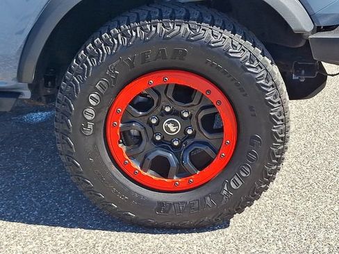 Used 2023 Ford Bronco Wildtrak AWD/4WD image 28
