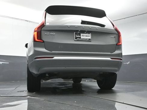 Certified 2026 Volvo XC90 B6 Plus w/ Protection Package Premier AWD/4WD image 38