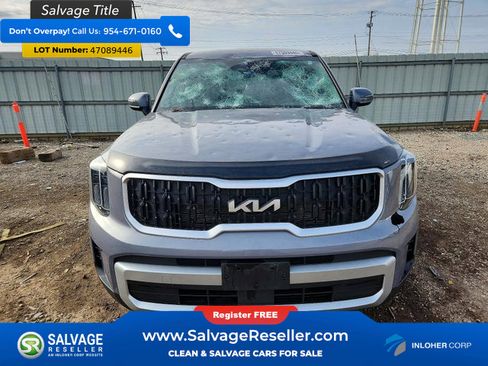 Used 2024 Kia Telluride LX image 3