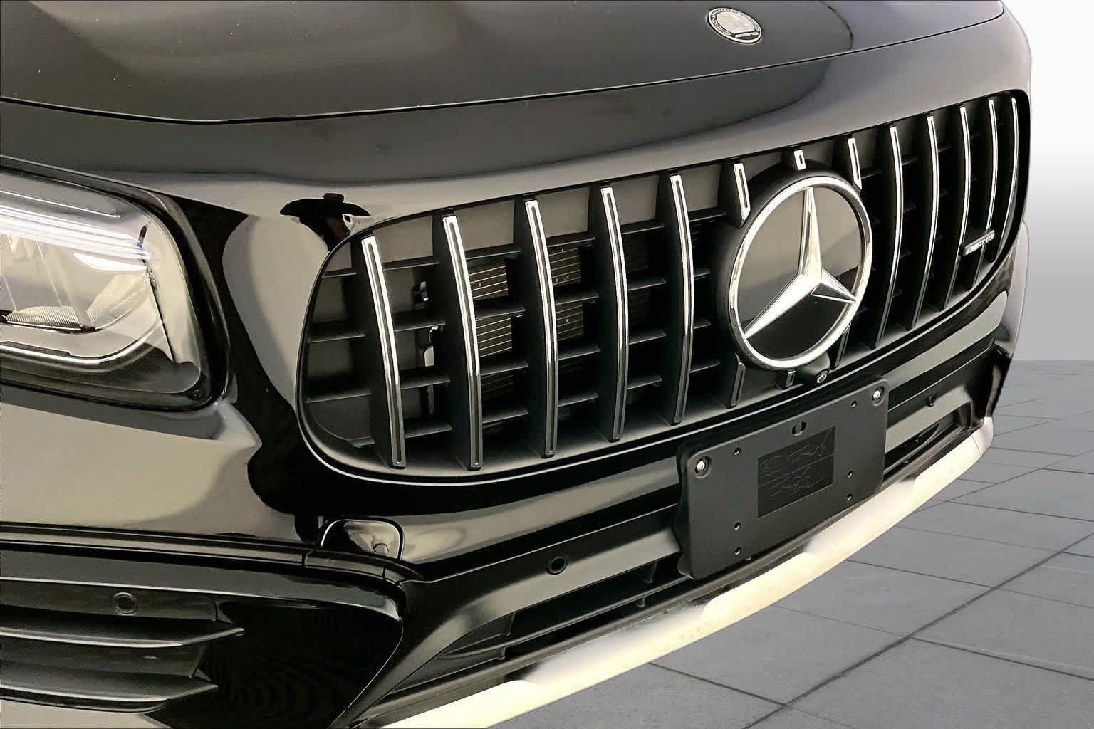 Certified 2025 Mercedes-Benz GLB 35 AMG 4MATIC image 32