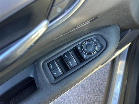 Used 2023 Cadillac XT6 Luxury image 20