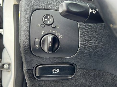 Used 2006 Mercedes-Benz CLK 350 Cabriolet image 15