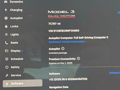 Used 2022 Tesla Model 3 Performance image 4