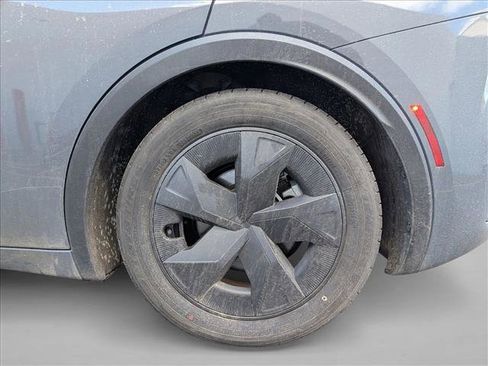 Used 2025 Toyota Prius LE image 13