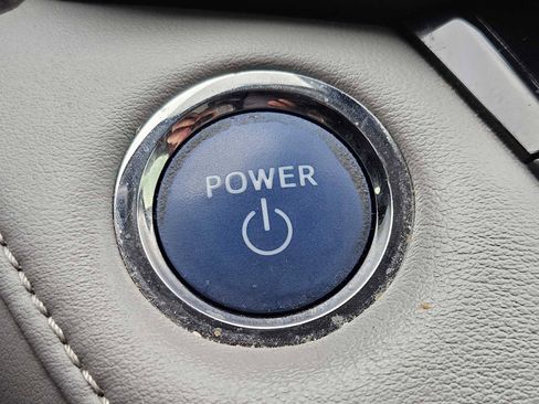 Used 2017 Toyota RAV4 XLE image 21