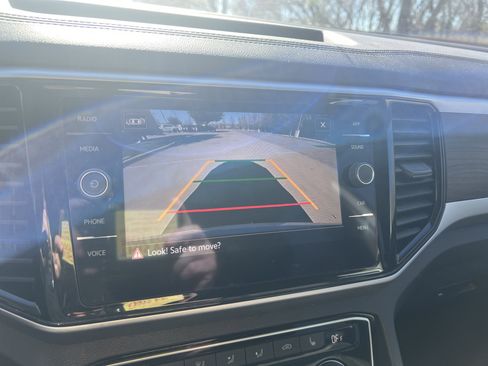 Certified 2023 Volkswagen Atlas SE image 23