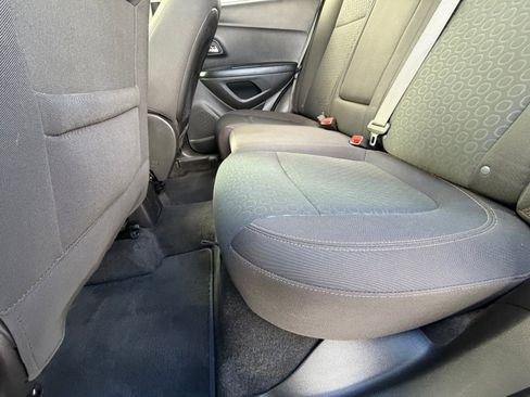 Used 2021 Chevrolet Trax LS w/ Tint and Cruise Package image 24