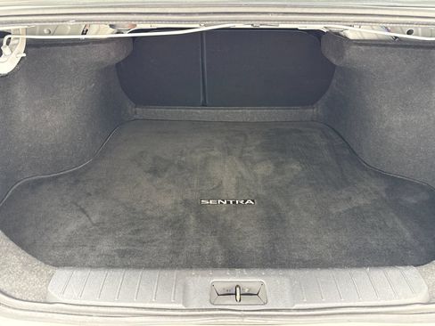 Used 2024 Nissan Sentra SV FWD image 44
