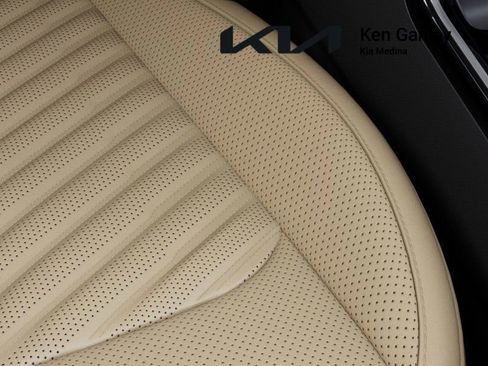 New 2026 Kia Sorento SX Prestige w/ Olive Brown Leather Package image 24