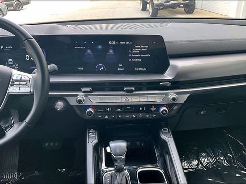 Used 2023 Kia Telluride S image 6