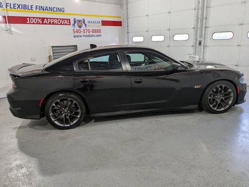 Used 2020 Dodge Charger Scat Pack image 8