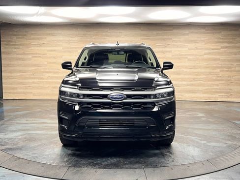 Used 2024 Ford Expedition XLT image 18