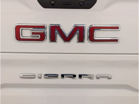 Used 2021 GMC Sierra 1500 AT4 w/ AT4 Value Package image 5